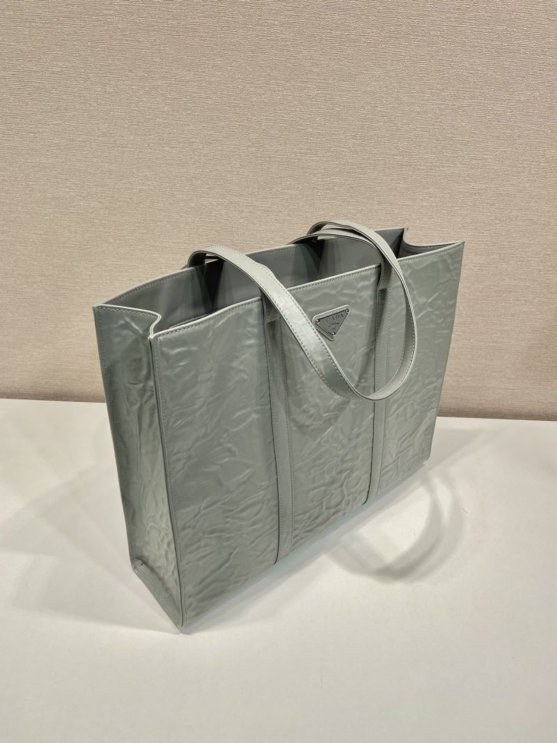 Pra*a tote bags